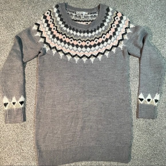 Motherhood Maternity Sweaters - Fair Isle Motherhood Maternity Long Sleeves round Neck Women's Sweater Size S